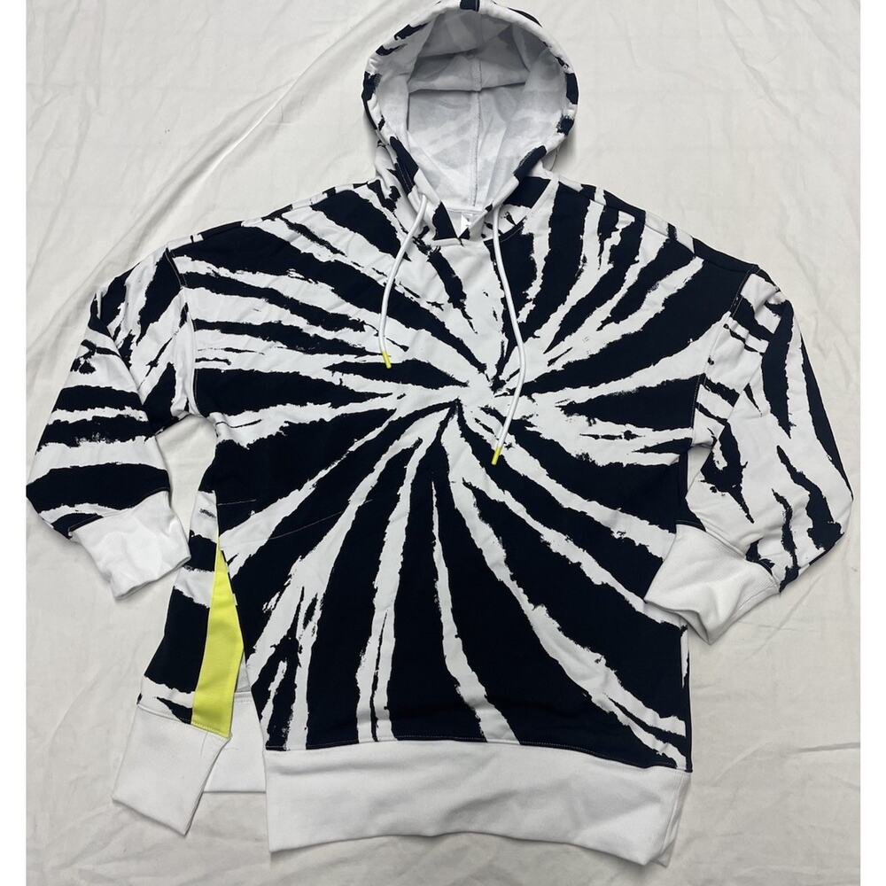 fabletics hoodie All Over Print Pullover Men’s Size Small Color Black And White